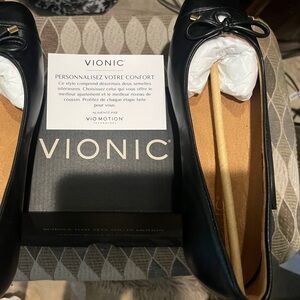 Vionic Women's Classic Black ballet flats Never Worn Smoke Free Home